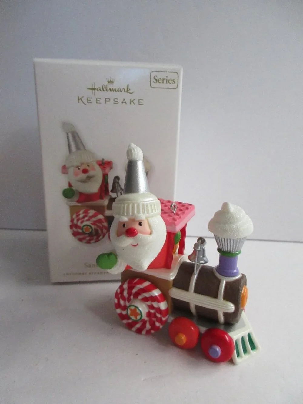 Hallmark Keepsake 2010 Santa's Sweet Ride 4th in Series Ornament NIB Christmas